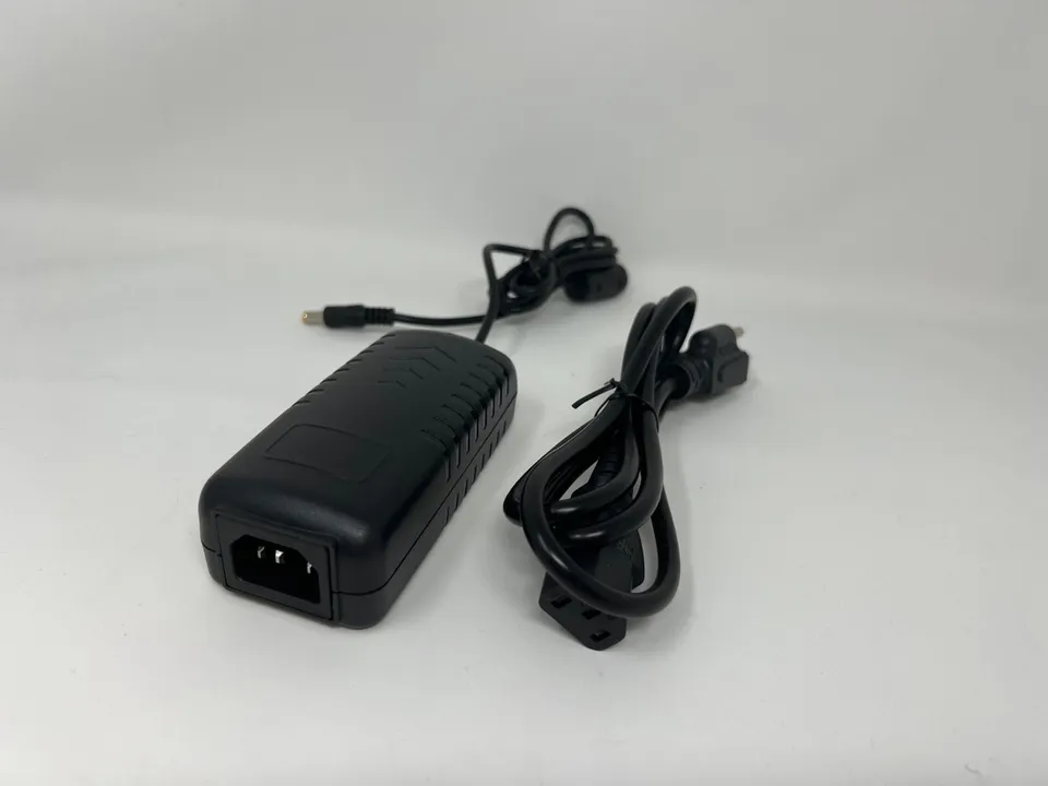 Power Supply For CCTV Security Camera System Output 12VDC 5Amp (image for) Power Supply For CCTV Security Camera System Output 12VDC 5Amp